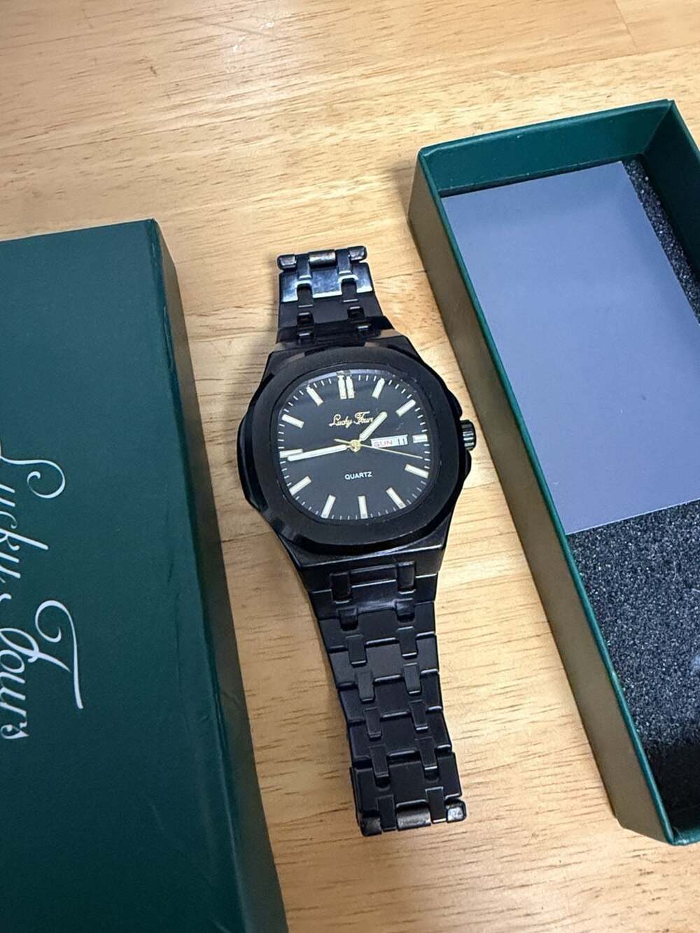 Lucky Fours Brone Watch Black - Picture 2 of 3